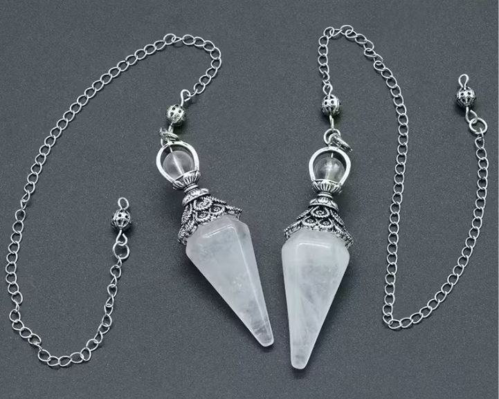 Kyvadlo s kouzelným kovovým zdobením | Křišťál