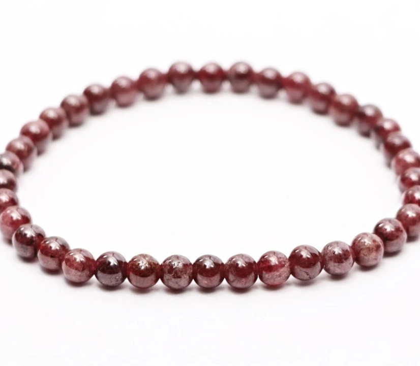 Dětský náramek z granátu 4mm kuličky