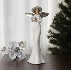 Anděl s kloboučkem a srdcem 29,5cm