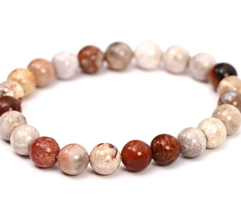 Náramek ze zkamenělého korálu 8mm kuličky
