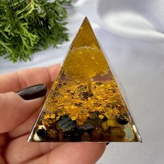 Orgonitová pyramida  UZDRAVENÍ RODOVÉ LINIE s tygřím okem