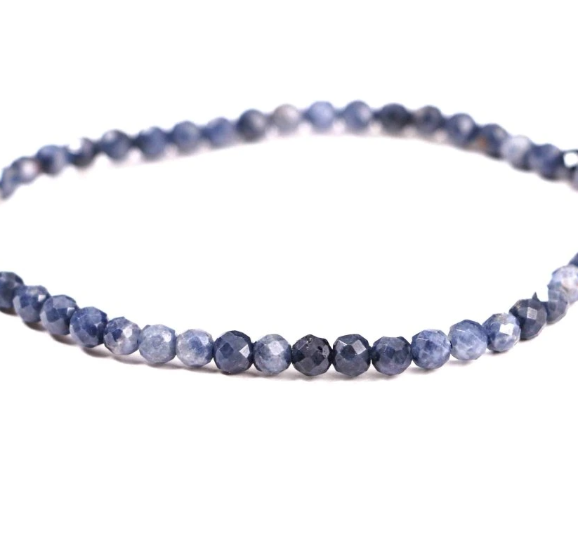 Náramek ze safíru 4mm fazetový